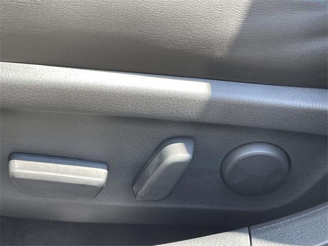 Photo of 2025 Tan Mazda Mazda3