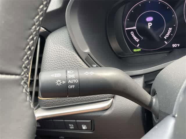 Photo of 2024 Rhodium White Premium Mazda CX-90 PHEV