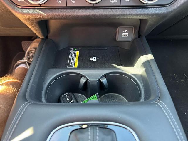 Photo of 2024 Crystal Black Pearl Honda HR-V