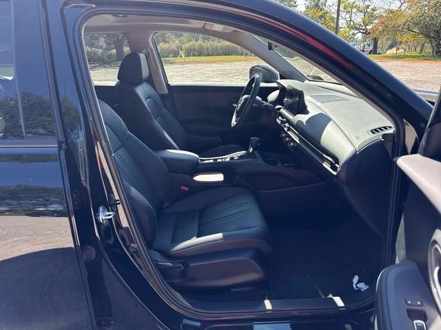 Photo of 2024 Crystal Black Pearl Honda HR-V