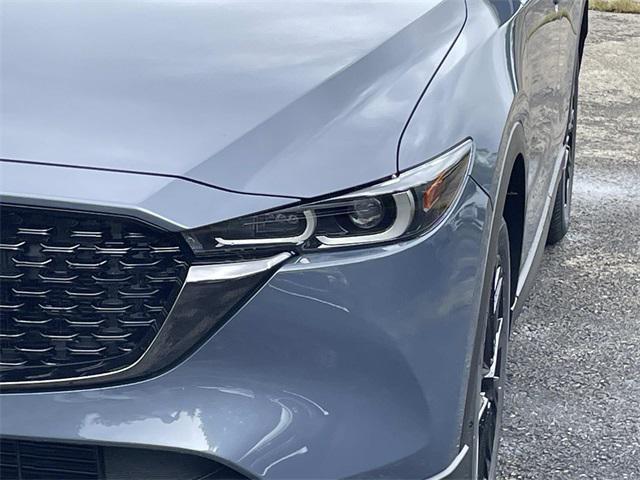 Photo of 2025 Gray Mazda CX-5