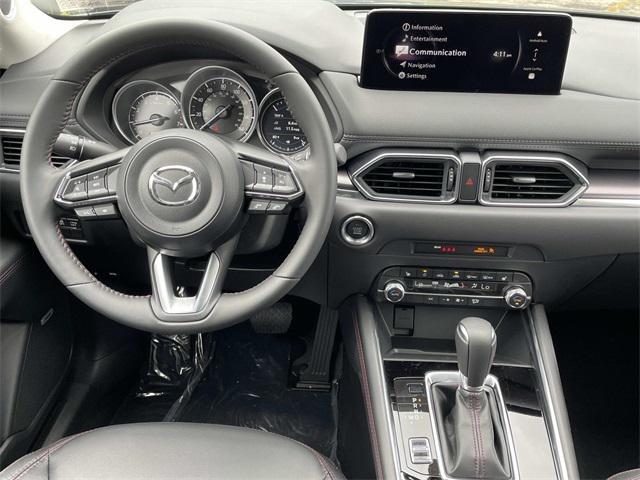Photo of 2025 Gray Mazda CX-5