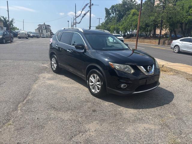Photo of 2014 Super Black Nissan Rogue
