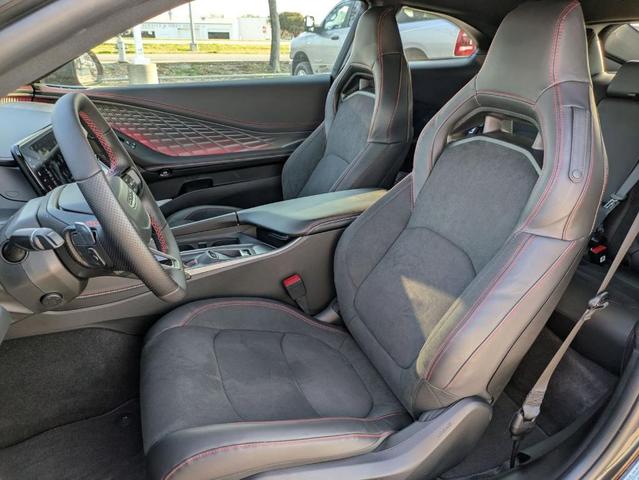 Photo of 2025 Diamond Black Dodge Charger Daytona
