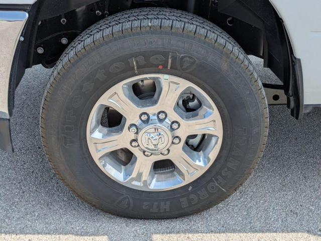 Photo of 2025 Bright White RAM 2500
