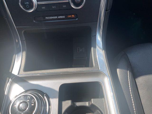 Photo of 2022 Carbonized Gray Metallic Ford Edge