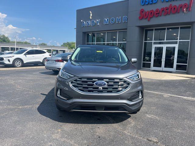 Photo of 2022 Carbonized Gray Metallic Ford Edge