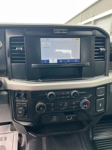 Photo of 2025 Oxford White Ford F-350