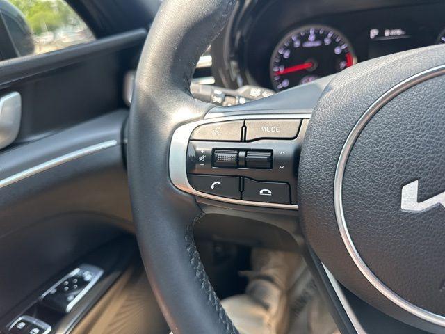 Photo of 2023 Ebony Black Kia K5
