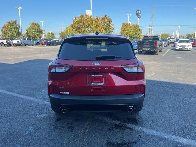 Photo of 2022 Rapid Red Metallic Tinted Clearcoat Ford Escape