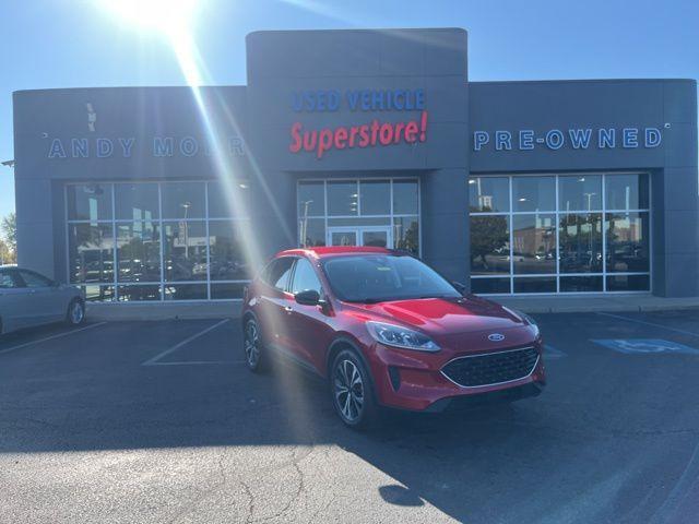 Photo of 2022 Rapid Red Metallic Tinted Clearcoat Ford Escape