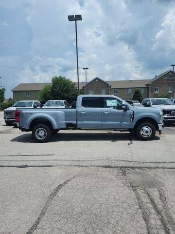 Photo of 2025 Gray Ford F-350