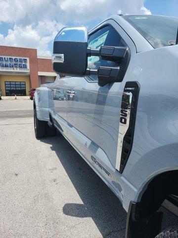 Photo of 2025 Gray Ford F-350