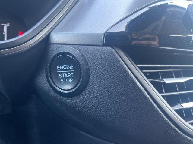 Photo of 2023 Iconic Silver Metallic Ford Escape