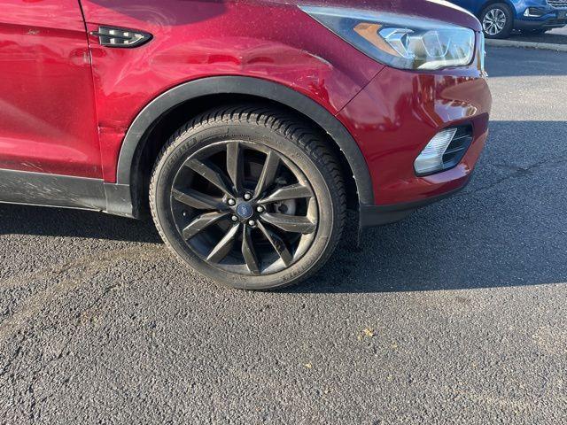 Photo of 2019 Ruby Red Metallic Ford Escape