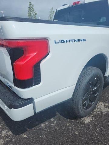 Photo of 2025 Oxford White Ford F-150 Lightning