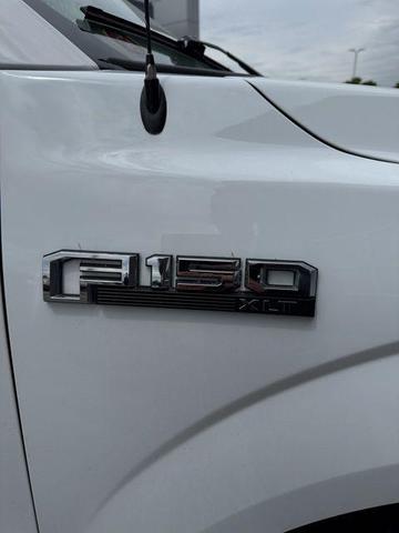 Photo of 2015 Oxford White Ford F-150