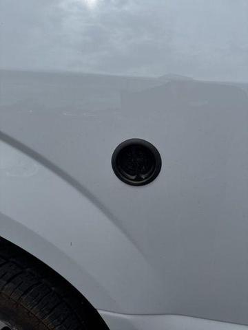 Photo of 2015 Oxford White Ford F-150