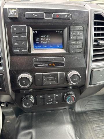 Photo of 2015 Oxford White Ford F-150