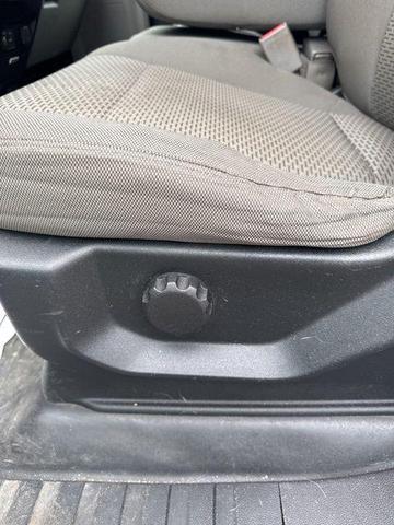 Photo of 2015 Oxford White Ford F-150