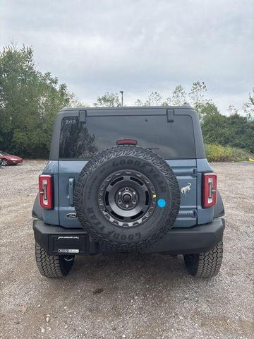 Photo of 2025 Azure Blue Ford Bronco