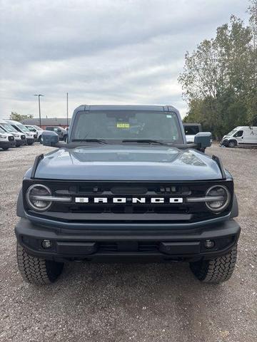 Photo of 2025 Azure Blue Ford Bronco
