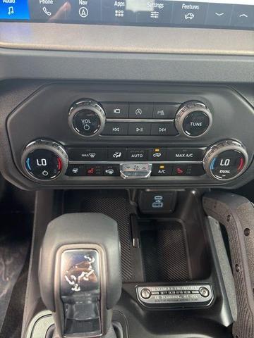 Photo of 2025 Azure Blue Ford Bronco