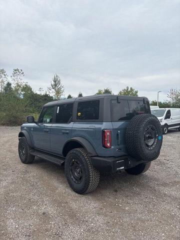Photo of 2025 Azure Blue Ford Bronco
