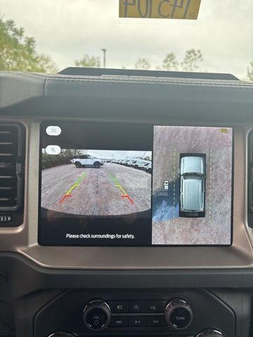 Photo of 2025 Azure Blue Ford Bronco