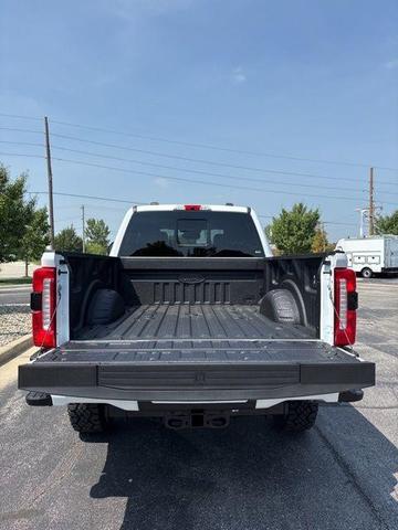 Photo of 2025 Oxford White Ford F-350