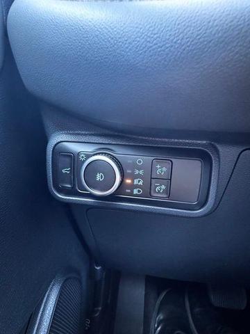 Photo of 2025 White Ford Explorer