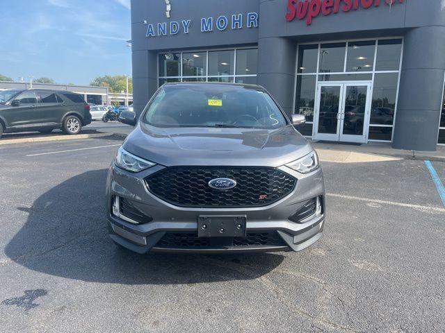 Photo of 2022 Carbonized Gray Metallic Ford Edge
