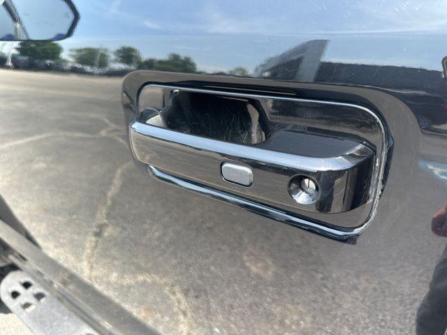 Photo of 2017 Shadow Black Ford F-150