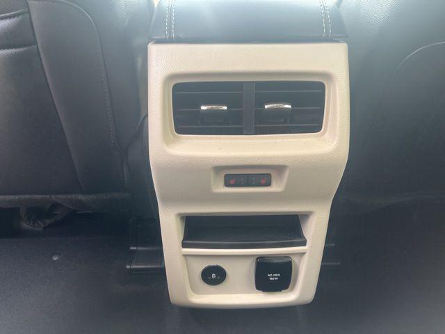 Photo of 2024 Carbonized Gray Metallic Ford Edge