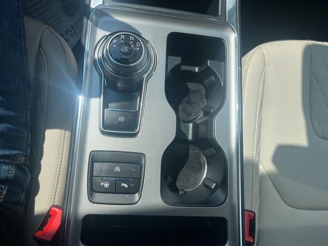 Photo of 2024 Carbonized Gray Metallic Ford Edge
