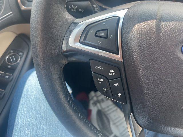 Photo of 2024 Carbonized Gray Metallic Ford Edge