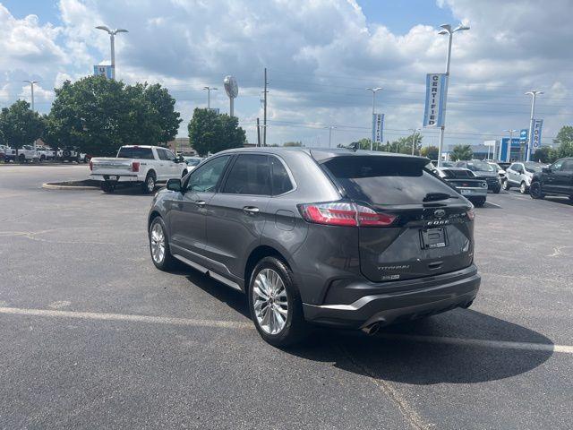 Photo of 2024 Carbonized Gray Metallic Ford Edge