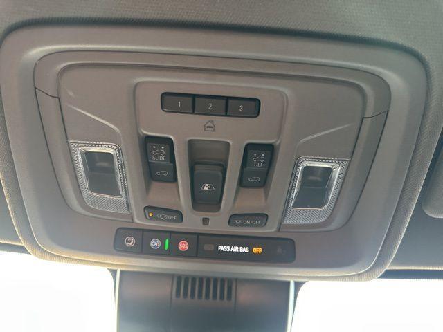 Photo of 2024 Onyx Black GMC Sierra 2500