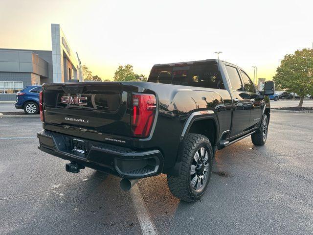 Photo of 2024 Onyx Black GMC Sierra 2500