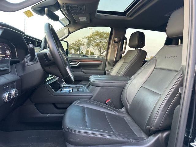 Photo of 2024 Onyx Black GMC Sierra 2500