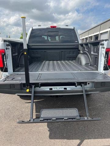Photo of 2025 White Ford F-150 Lightning