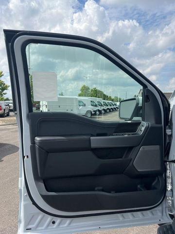 Photo of 2025 White Ford F-150 Lightning