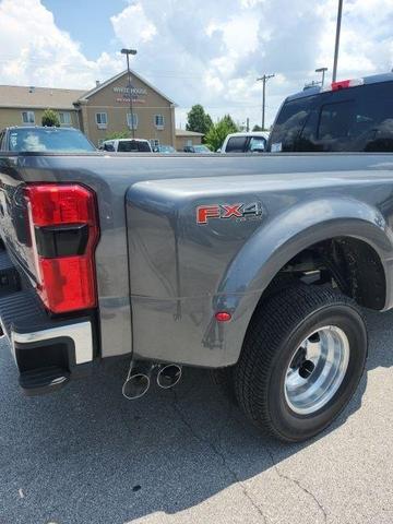 Photo of 2025 Gray Ford F-350