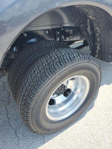 Photo of 2025 Gray Ford F-350
