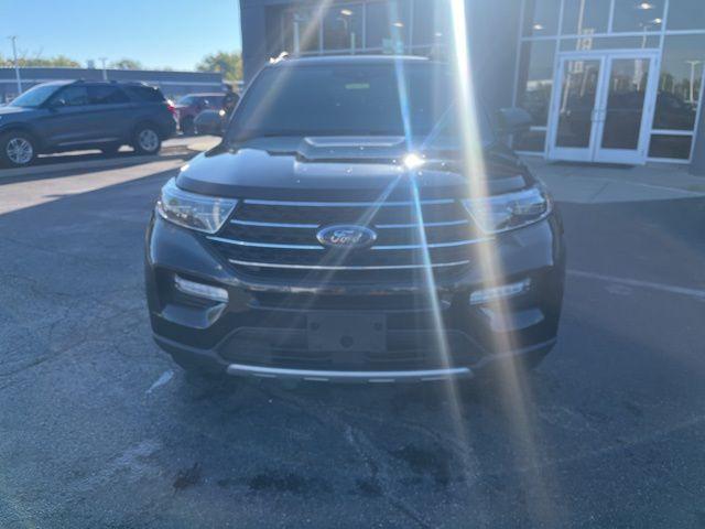 Photo of 2020 Agate Black Metallic Ford Explorer