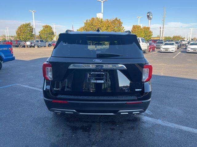 Photo of 2020 Agate Black Metallic Ford Explorer