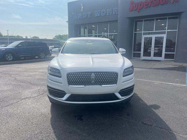 Photo of 2019 White Platinum Lincoln Nautilus