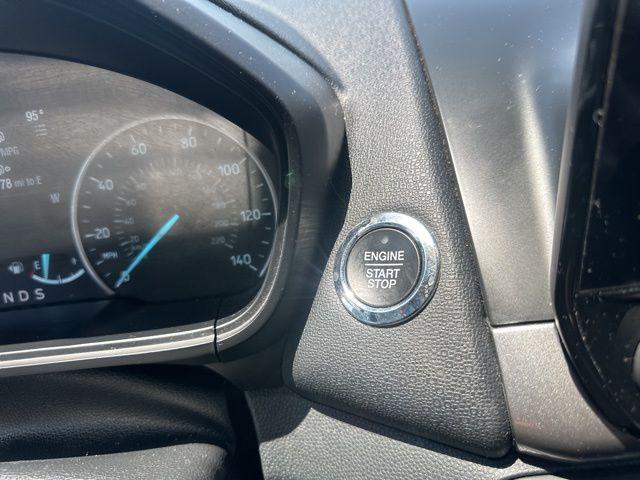 Photo of 2021 Moondust Silver Metallic Ford EcoSport