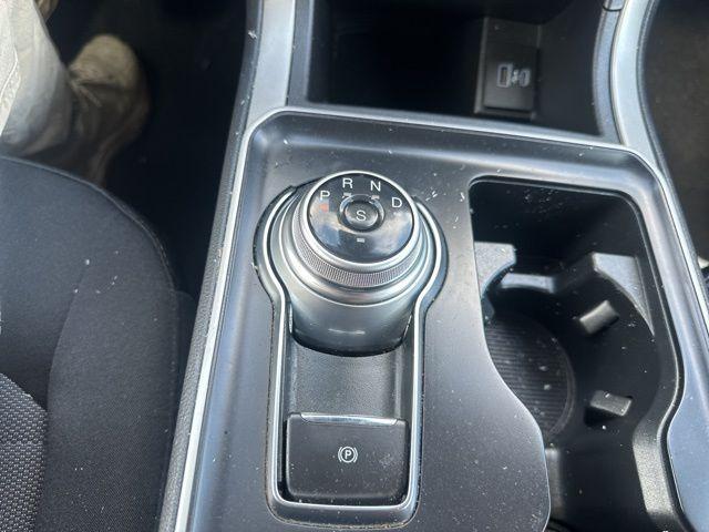 Photo of 2022 Agate Black Metallic Ford Edge