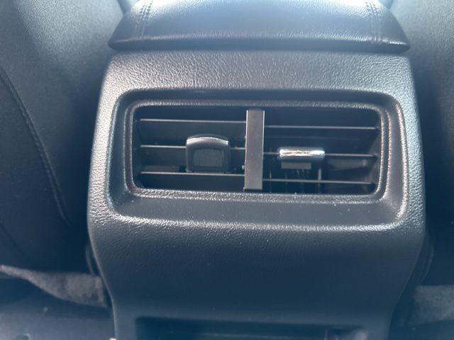 Photo of 2022 Agate Black Metallic Ford Edge
